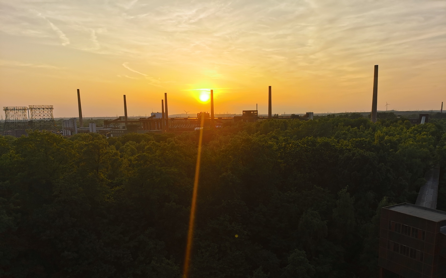 Sonnenuntergang Stimmungsvolles Bild eines Sonnenuntergangs